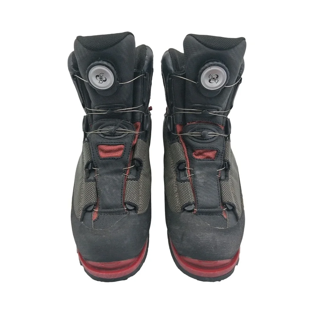 Vasque Mountain Boots Mens Size 9 Gray Leather Vibram Waterproof Hiking Ankle